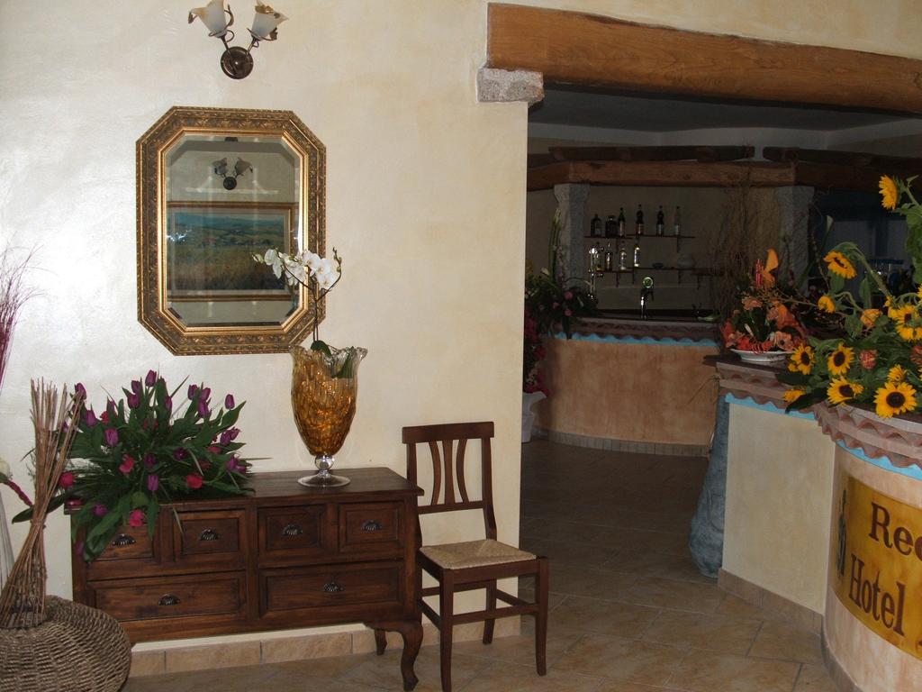 Hotel Lu Baroni Budoni Luaran gambar