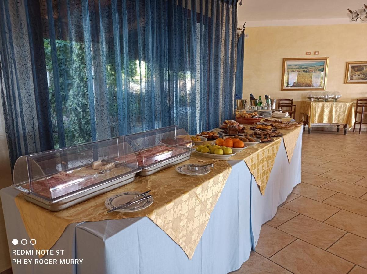 Hotel Lu Baroni Budoni Luaran gambar
