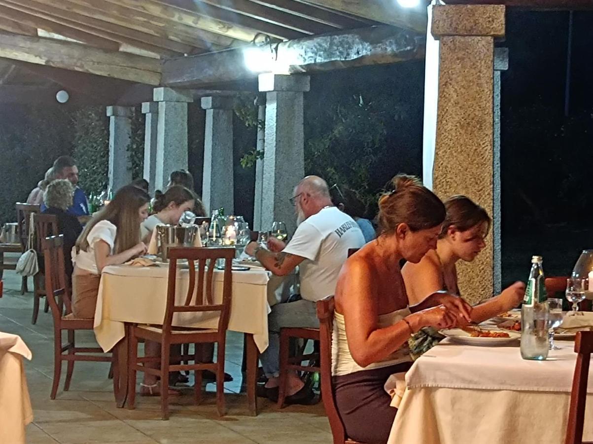 Hotel Lu Baroni Budoni Luaran gambar