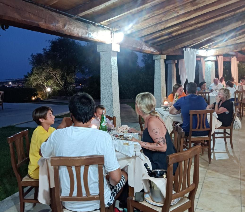 Hotel Lu Baroni Budoni Luaran gambar