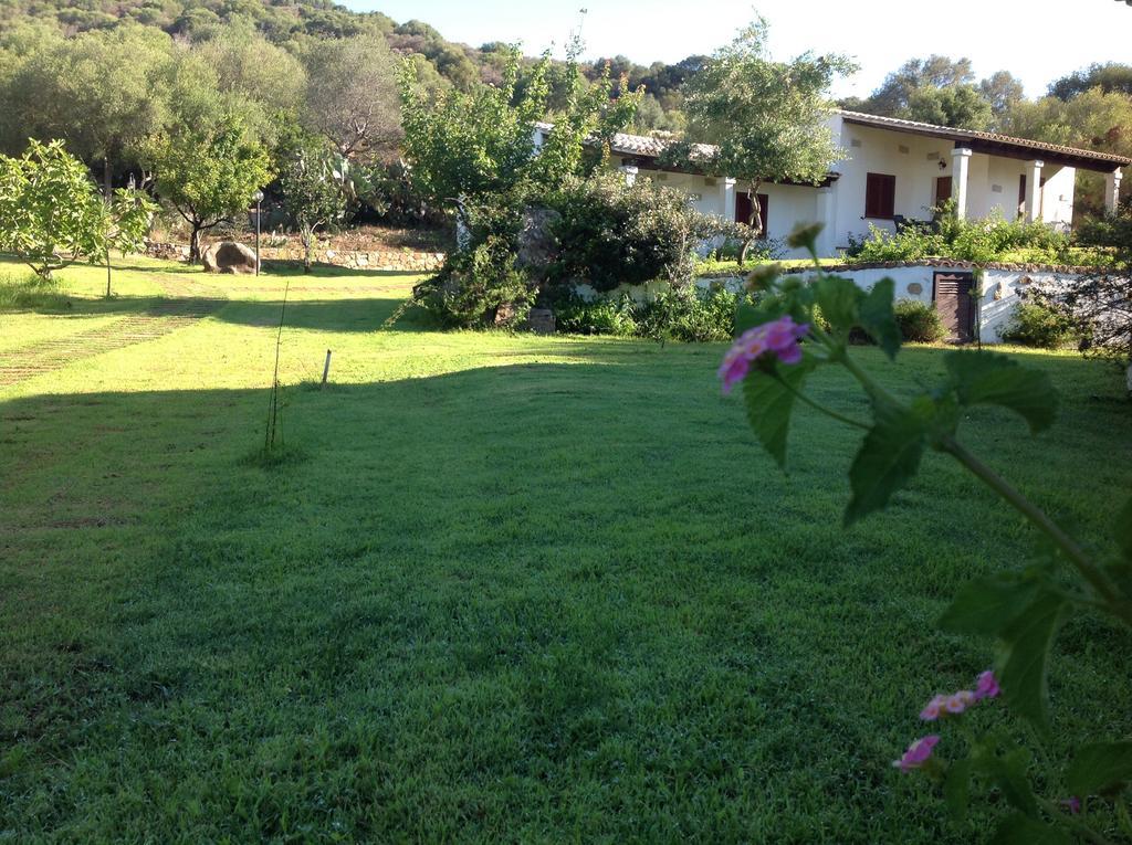 Hotel Lu Baroni Budoni Luaran gambar